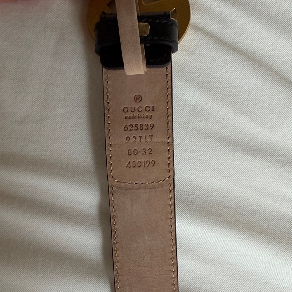 Gucci Monogram Belt with Black Trim and Gold Double G Buckle - Picture 2 of 3